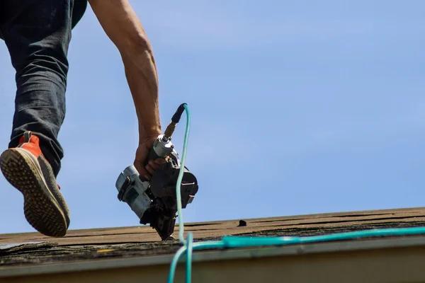 Roof Replacement in Seymour: Hiring the Right Contractor