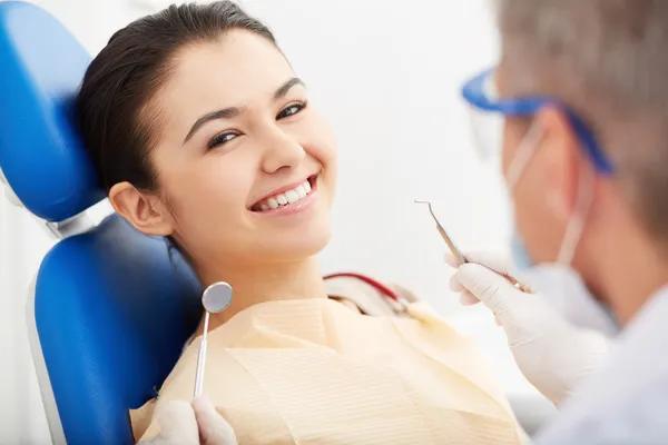 Choosing Simcoe Smile Dental Means Choosing a Reliable Dentist in Oshawa